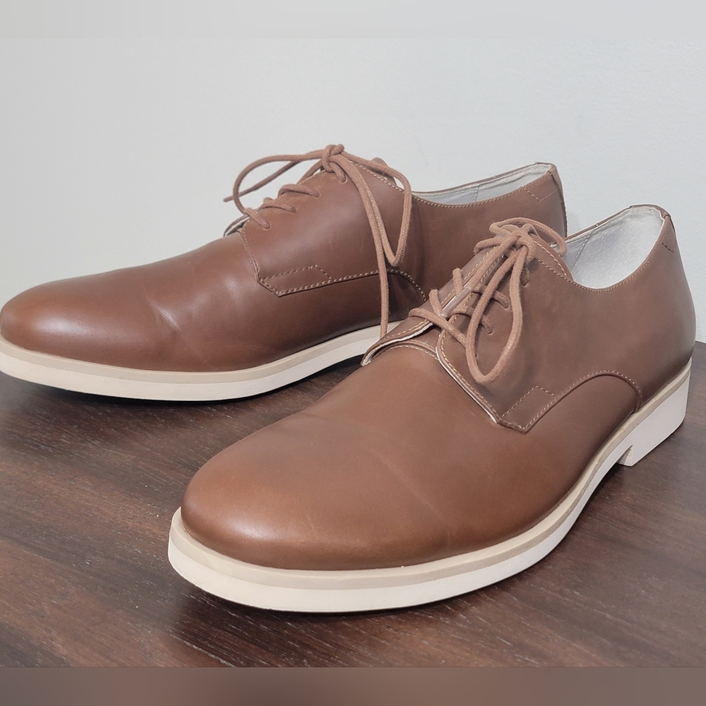 Calvin Klein NWOT  Men's Faustino Washed Leather Oxfords Men's Size 10.5 - Picture 3 of 13